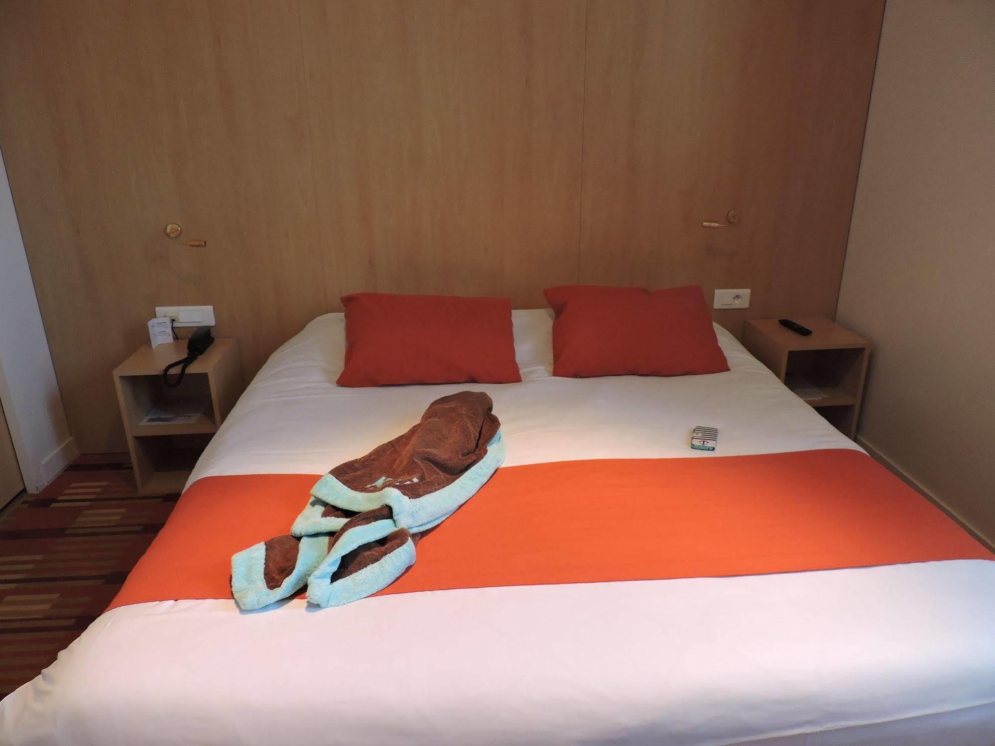 Hotel Balmoral Ντινάρ Εξωτερικό φωτογραφία